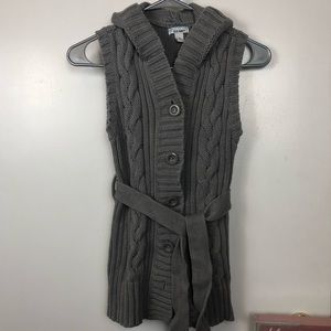 Chunky Hooded Cable Knit Tunic Sweater